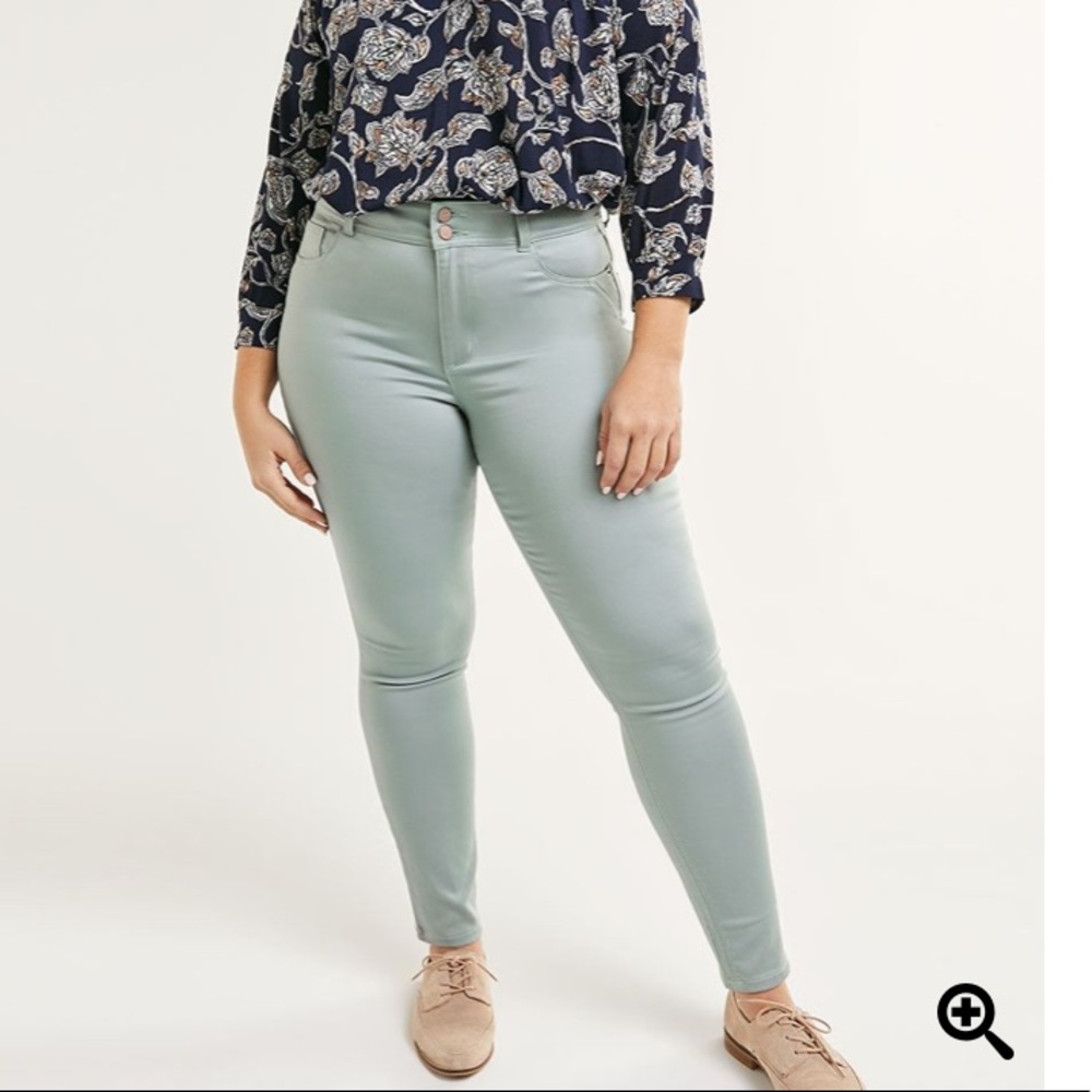 Silver blue, high rise pants: NEVER WORN!